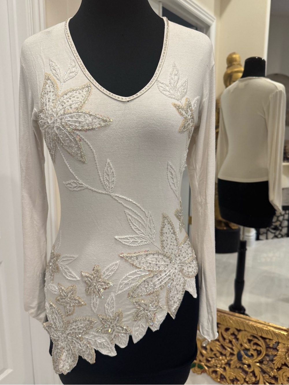 Elegant white hand beaded, long sleeve V-Neck Women's Top stretch size small